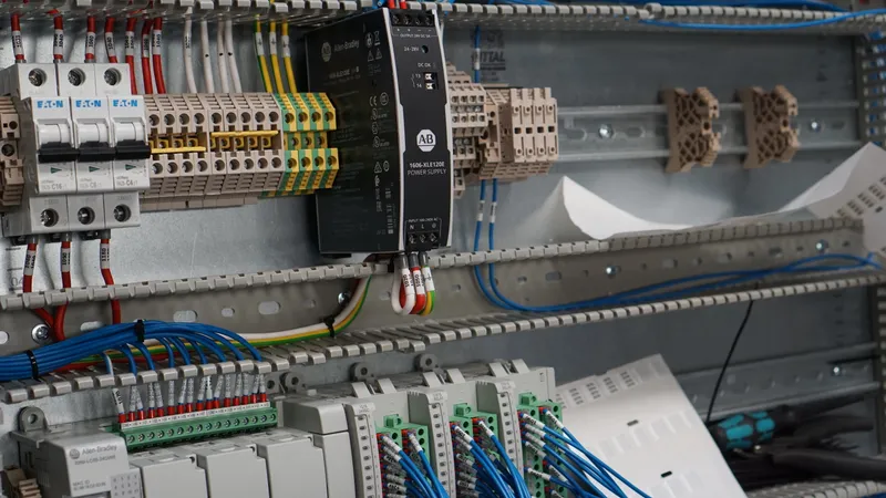 Programación de PLC y robots