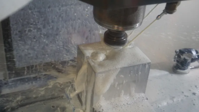 Maquinado de piezas y refacciones mecánicas