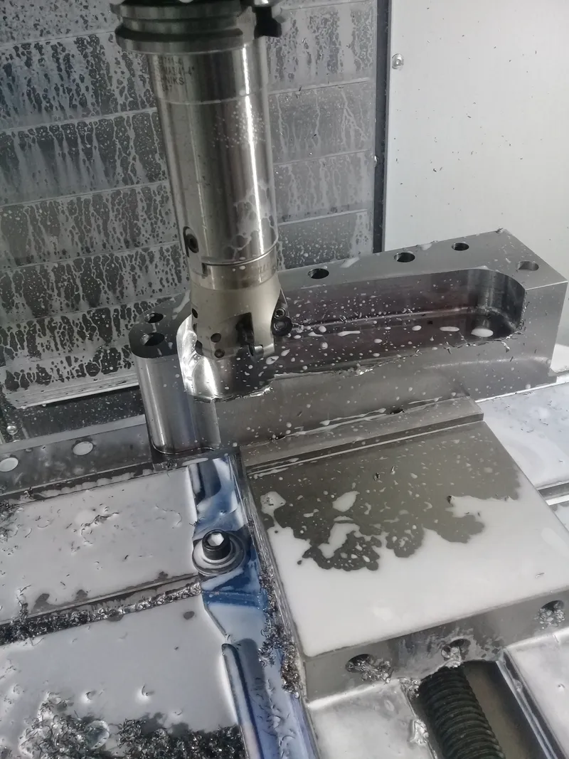 Maquinado de piezas y refacciones mecánicas